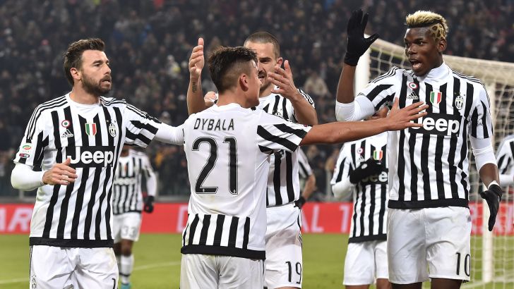 פוגבה והתספורת מברכים את דיבאלה