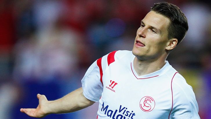 שער כבר בדקה הראשונה. גאמיירו