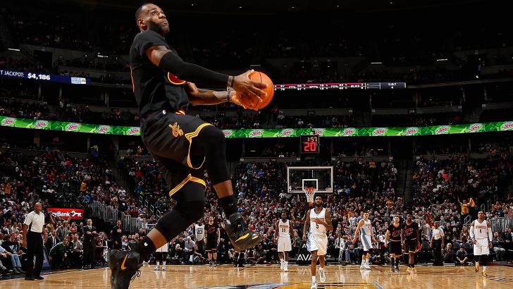 ג'יימס. דאנק מפלצתי