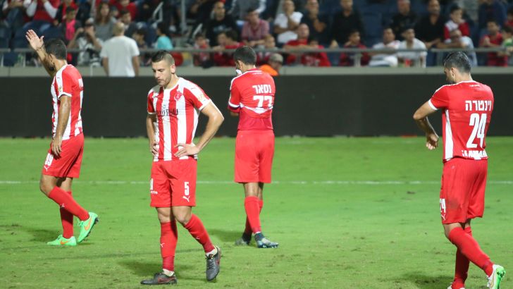 דיכאון אדום. הפנים קדימה?