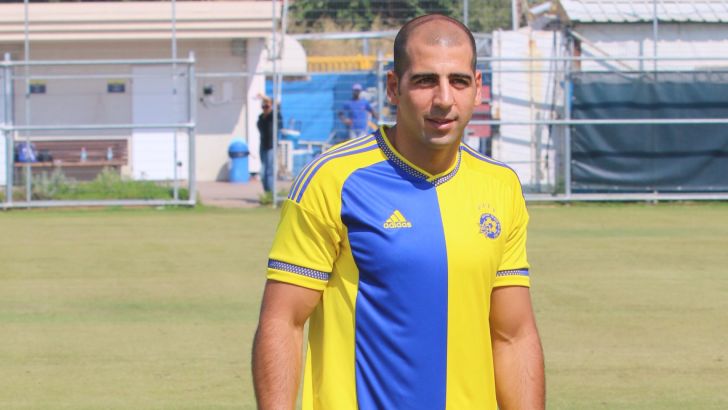 בן חיים. יוצא לדרך בצהוב