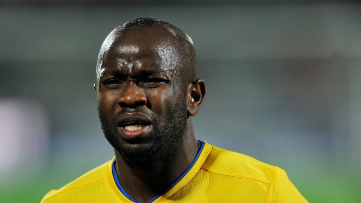 תמוז. אם זה כך לא רוצה לשחק בהפועל בכלל