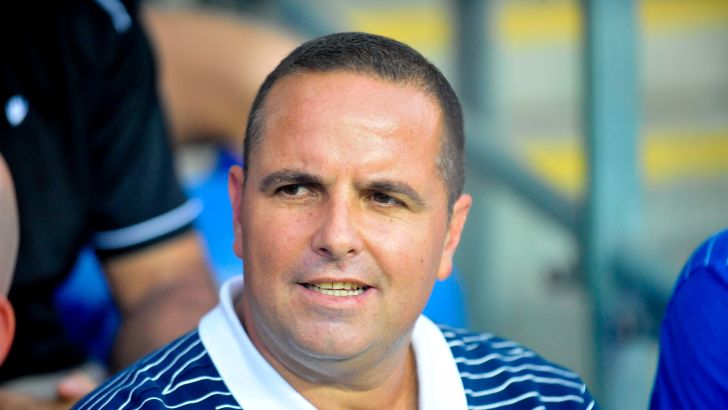 בן שמעון. קיבל מאמן כושר לצדו