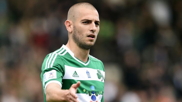 פטריץ'. יש טורים ענקיים ליד הבנקים