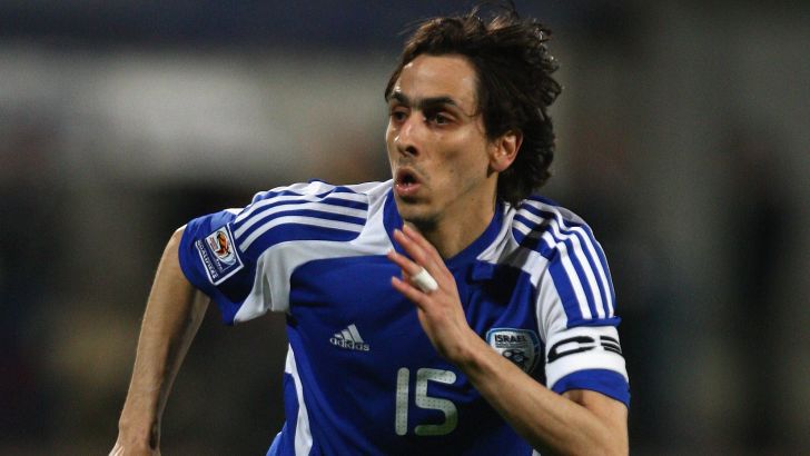 בניון. תמיד הייתה גאווה בשבילו ללבוש את המדים הלאומיים