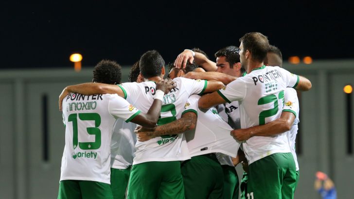 חיפה חוגגת ניצחון ראשון העונה