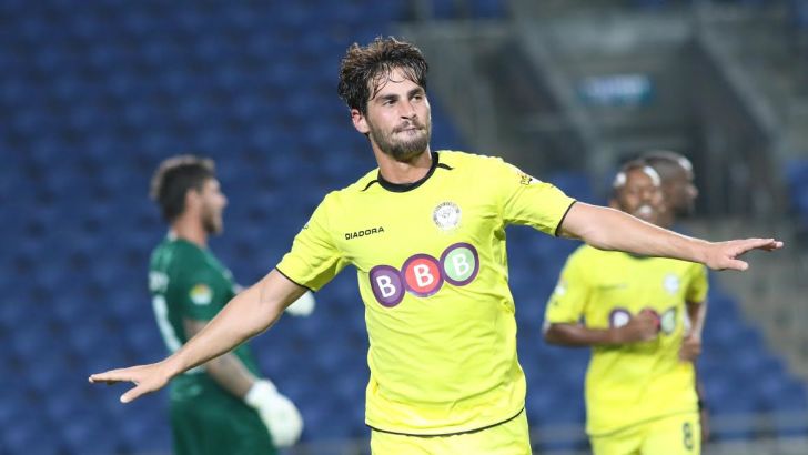 מזרחי חוגג. בינינו