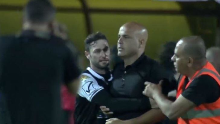 ברגע שטוריחו קפץ והשוער דחף