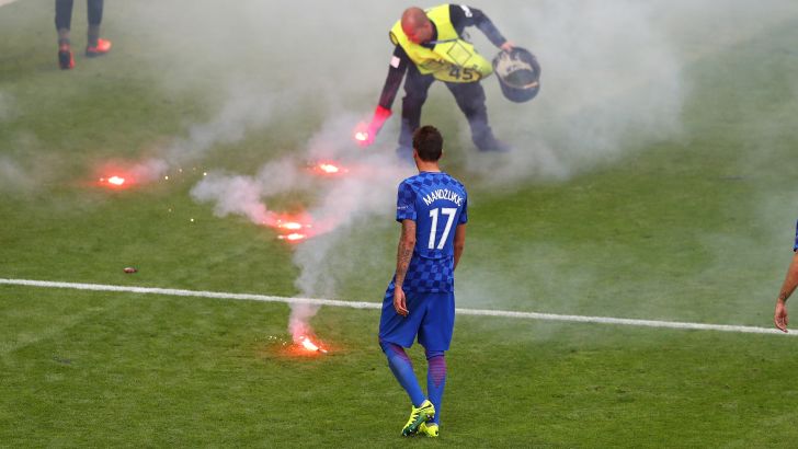 אבוקות בסט. אטיין