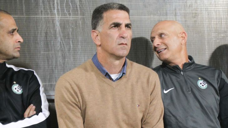 בלבול. בין המועמדים לאימון הקבוצה