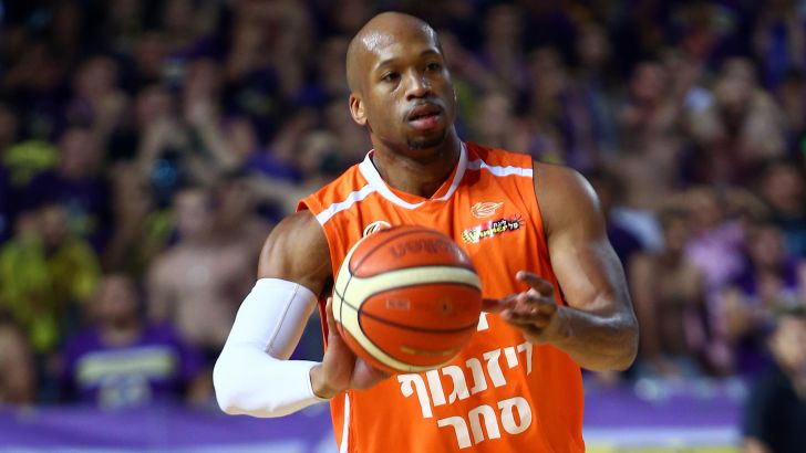 במעצר בית עד יום ראשון. גיינס