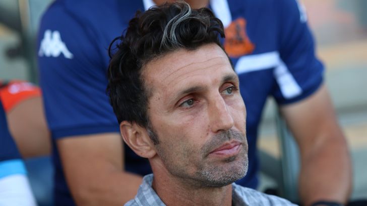 בנאדו. מעמדו מעורער