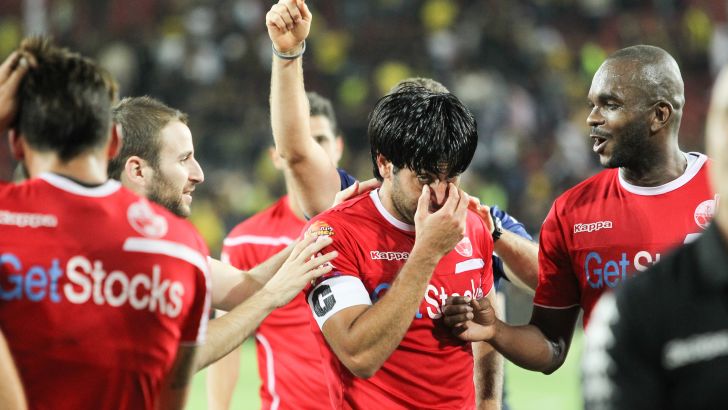 ברדה מתקשה לעצור את הדמעות