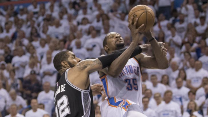 דוראנט עולה לסל. 29 נקודות רק במחצית השנייה