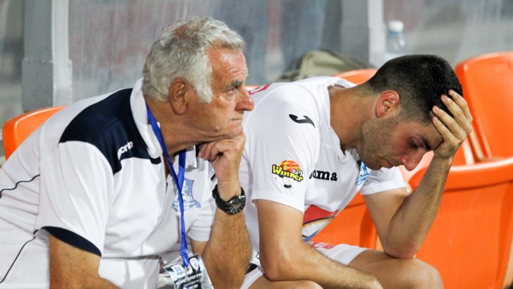 דיכאון בעכו