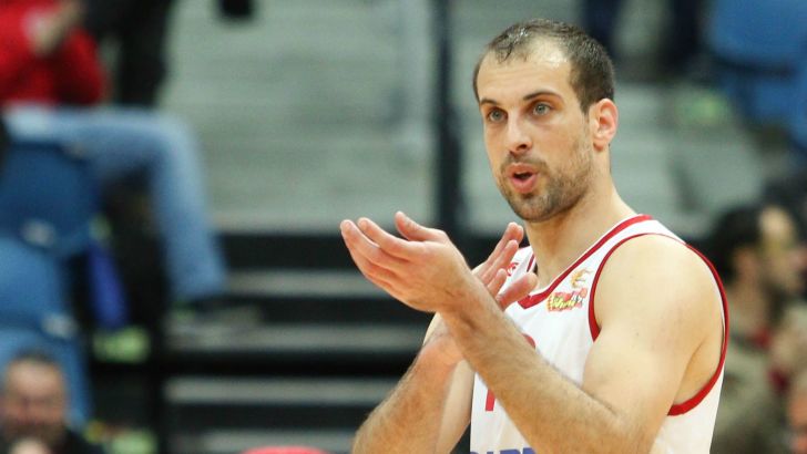 הוליך את האלופה. הלפרין