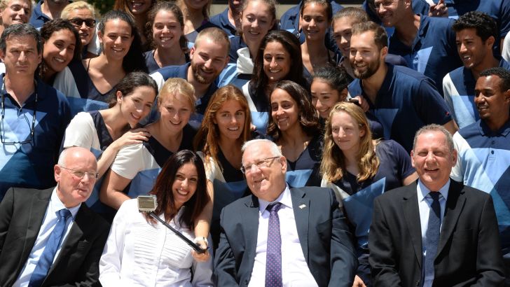 הטקס הרגיל לפני היציאה