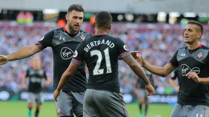 הפטישים דוהרים