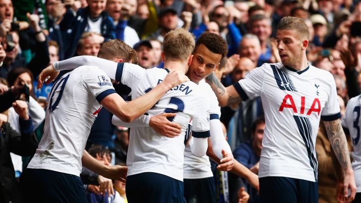 התרנגולים מסרבים להיכנע במאבק על האליפות