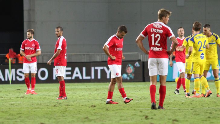 ואיזה מסכנים האדומים. לא משנה אם שחקנים או אוהדים