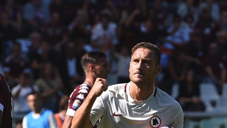 טוטי. עכשיו אני מבין כמה אשתי סבלה כשזרקו אותי מרומא