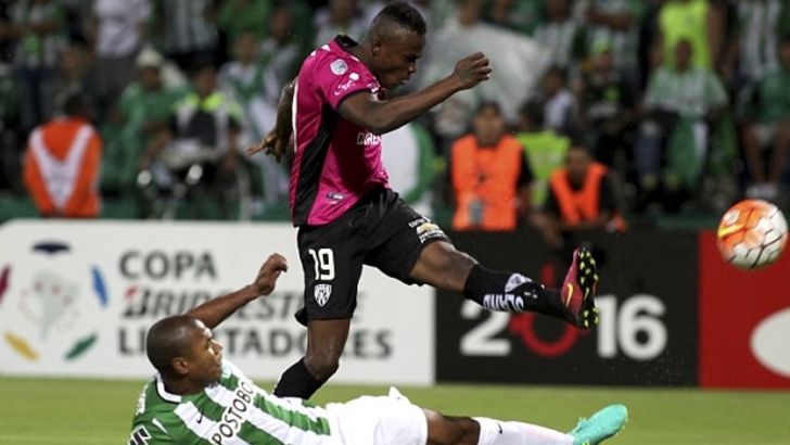 כבר לא ישחק עם אצילי