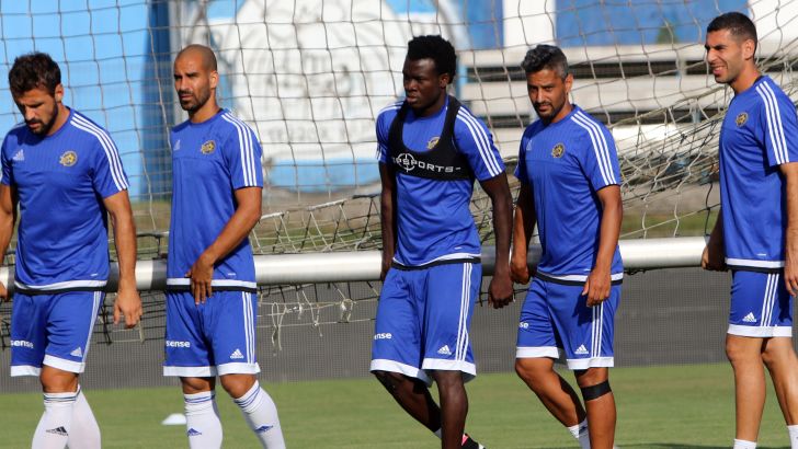 כדורגל זה ספורט קבוצתי