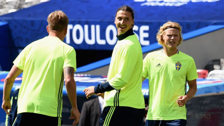 מאיים על איטליה. זלאטן