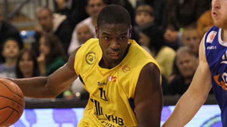 מתקשה להשיג את השחרור מקרשיאקה. קרטר