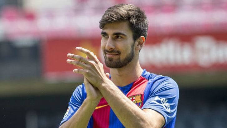 נהנה מהרגע. אנדרה גומש