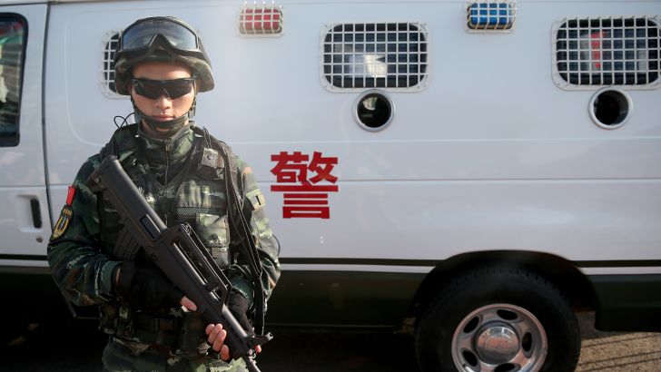 סין. השלטונות הכריזו מלחמה על המהמרים