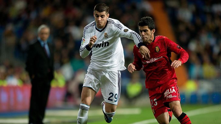 קווין (מימין) במאבק עם מוראטה