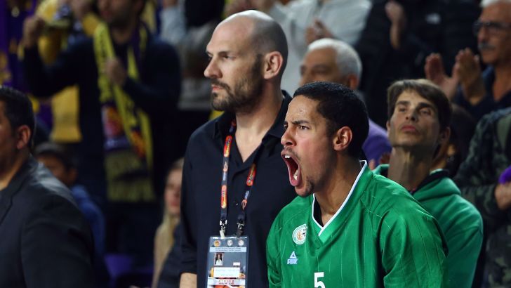 קוז'יקרו. אומרים שכשדלת נסגרת נפתחות דלתות אחרות