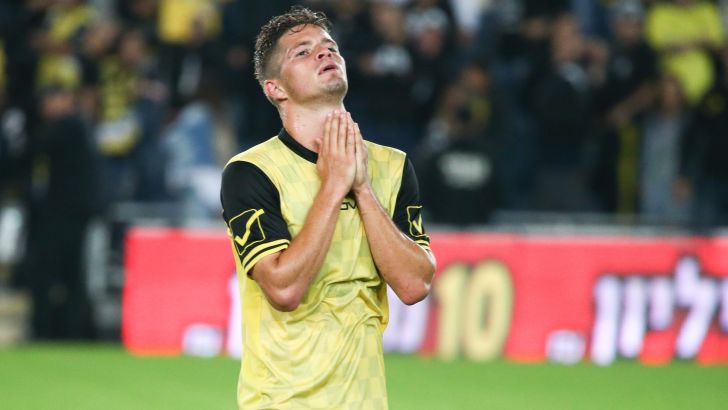 קלטינס מתוסכל