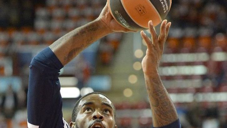 ריברס. האם יקבל אזרחות?