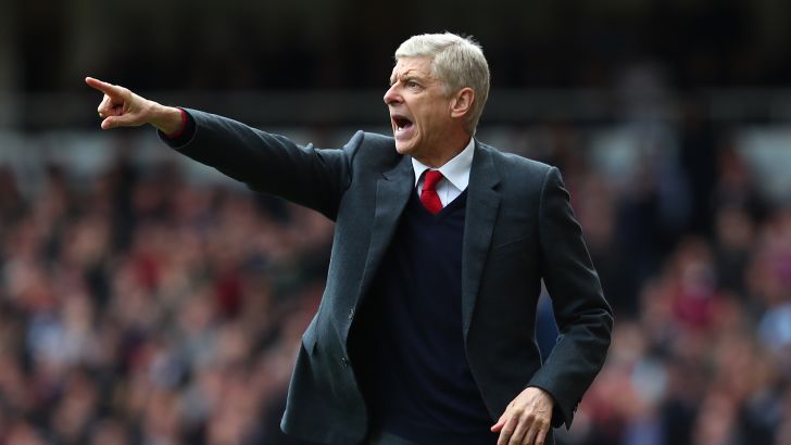 שוב הוא מאשים. ונגר