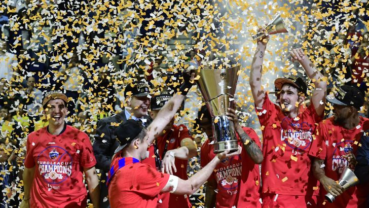 שוב נגעו בגביע