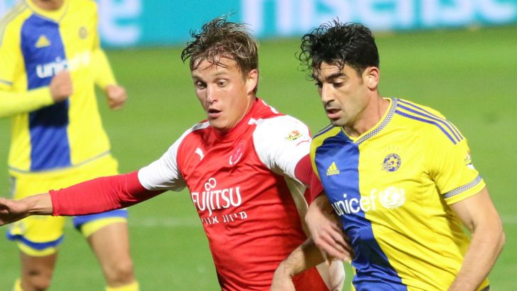 שוינפלד. יחליף צבעים?