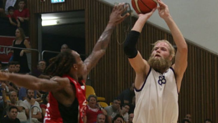 שולדבראנד. צלף ארבע פעמים מחוץ לקשת