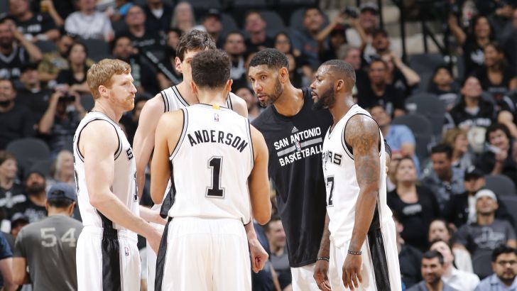 שחקני הספרס הלילה. נכנסו לספרי ההיסטוריה