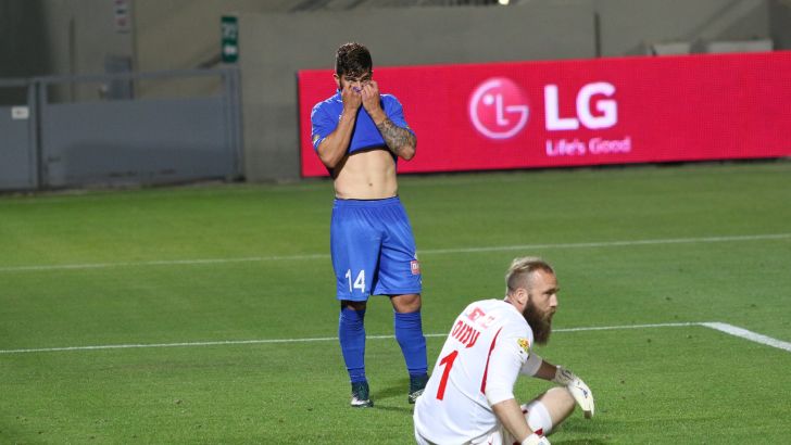 שחקני עכו מאוכזבים. ירדו מתחת לקו האדום