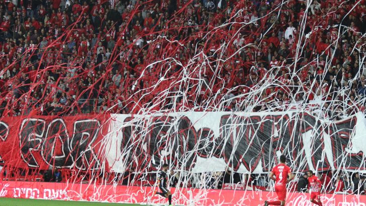 אוהדי הפועל תא. מופע מקורי