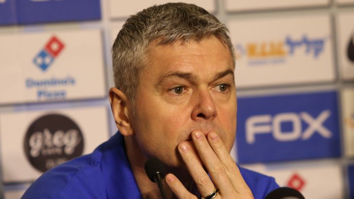 איינרס בגאצקיס. משחקים על הכבוד