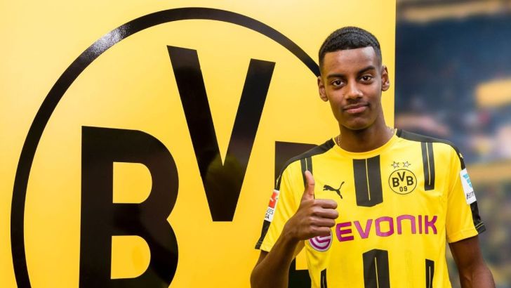 איסק. זלאטן השחור הוא היהלום שבכתר