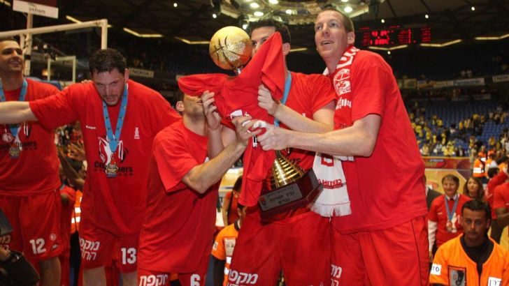 אם פניני יניף הפעם