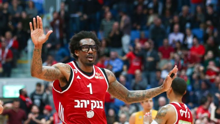 אמארה סטודמאייר. הסתגל לאירופה