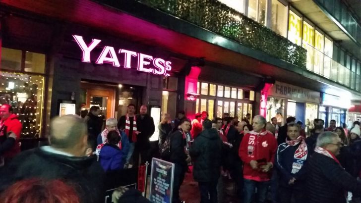 באנגליה כמו באנגליה. גם ישראלים שותים