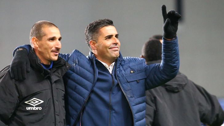 בטוח אך צנוע. סילבס