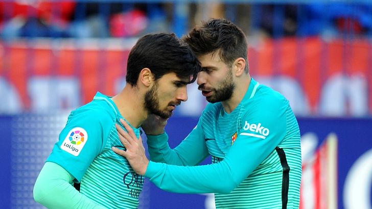 ג'רארד פיקה. יוצא להגנתו של גומש