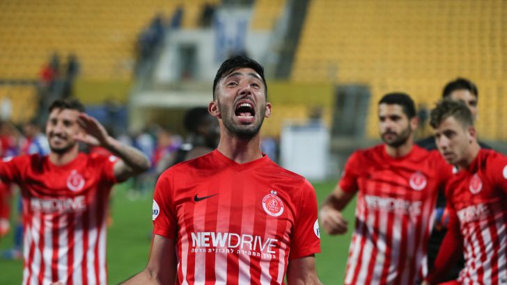 האדומים חוגגים בקש